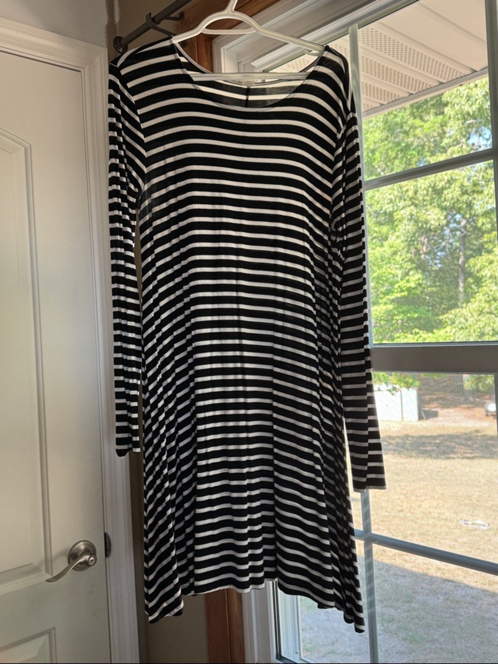 Old Navy Black & White Striped Long Sleeve Dress
